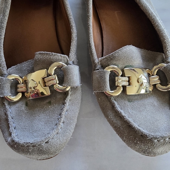 Kate Spade Carson Loafers Women Sz 6M Gray Gold Medallion Flats Comfy - Picture 8 of 13